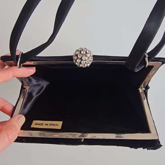 Elegant Vintage Handmade Spanish Retro Black Satin and Velvet Handbag - Picture 5 of 6